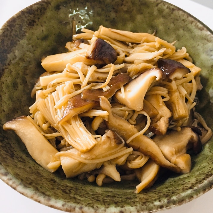 舞茸 エリンギ えのきの炒め煮 レシピ 作り方 By ウキウキるんるんkitchen 楽天レシピ